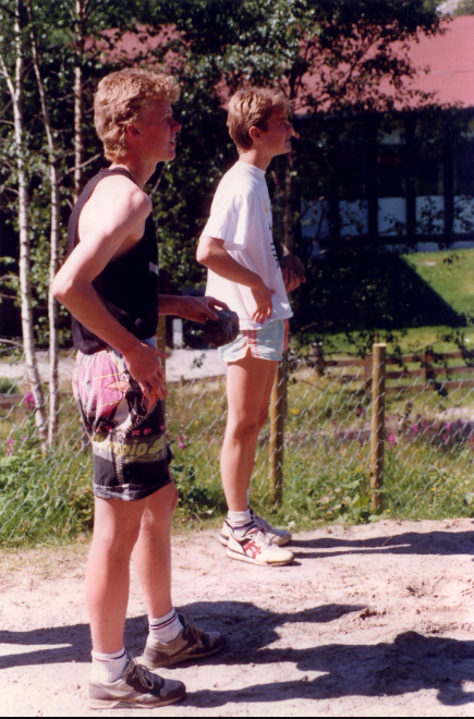 Karane siktar — 1990